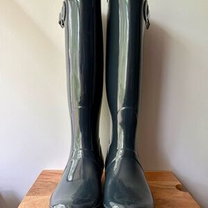 HUNTER - Navy Glossy Dark Blue Tall Rain Boots - Size 8 - NEW